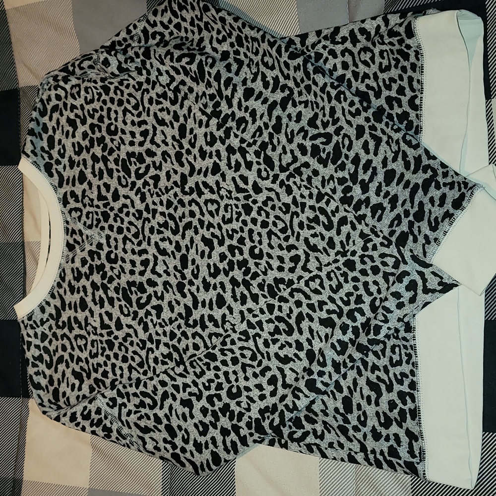 Zyia lightweight sweater